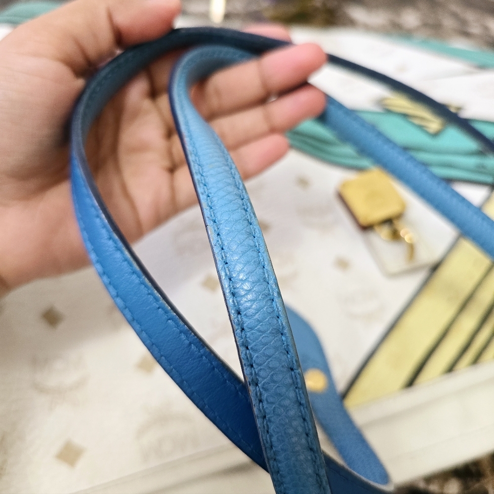 MCM limited Edition Richard Woods White and Teal Graphic Tote - Picture 4 of 10